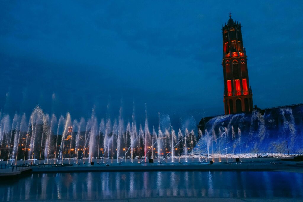 5月のハウステンボスで撮影した街歩きスナップ写真　噴水ショーとタワー