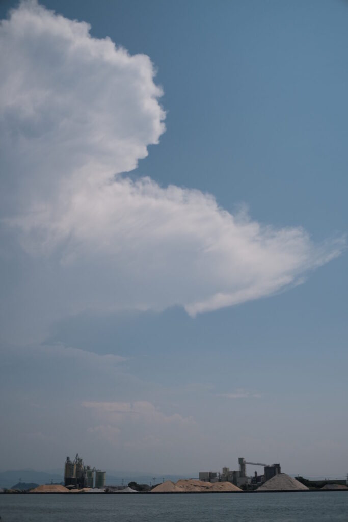 TTArtisan 25mm F2 C　作例　空のある風景　海