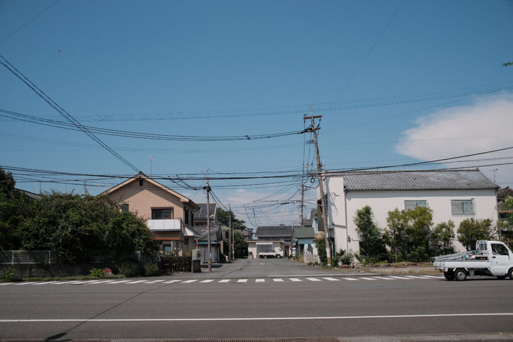 TTArtisan 25mm F2 C　作例　路地　道路