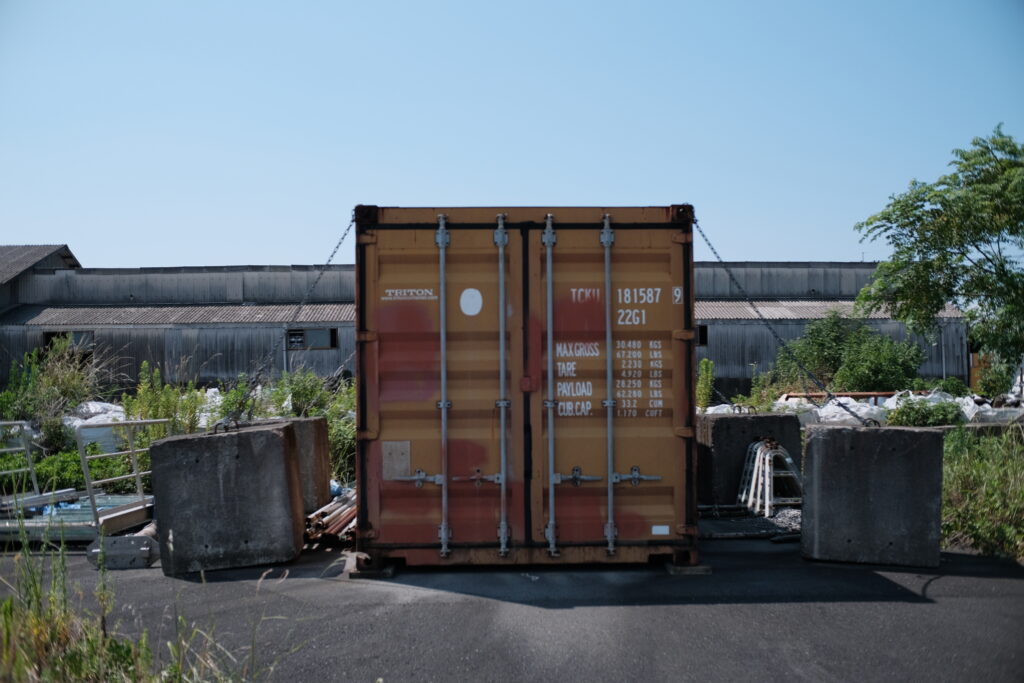 TTArtisan 25mm F2 C　作例　港　コンテナ