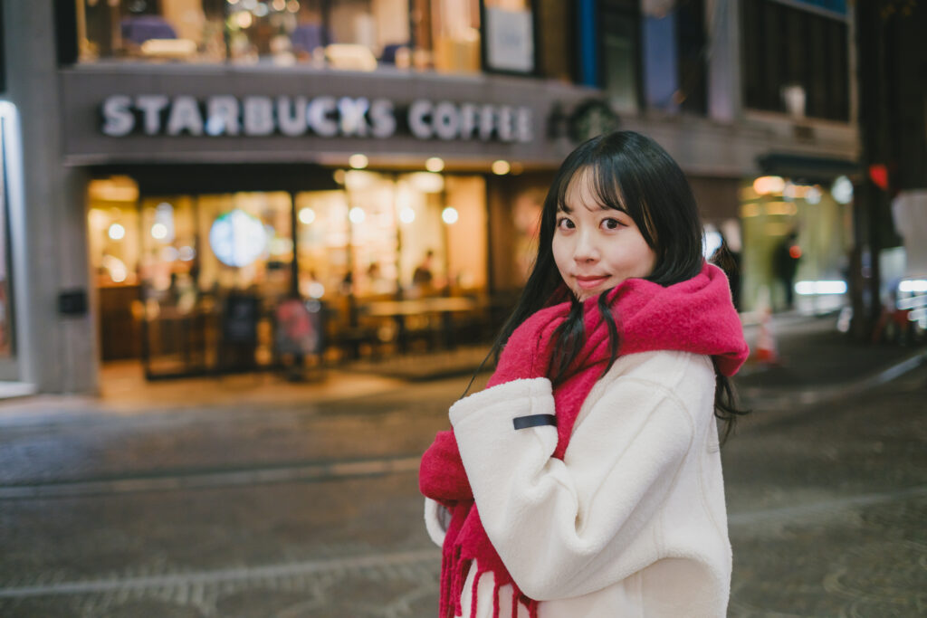 自然な光と背景整理を意識した初心者向けポートレート写真